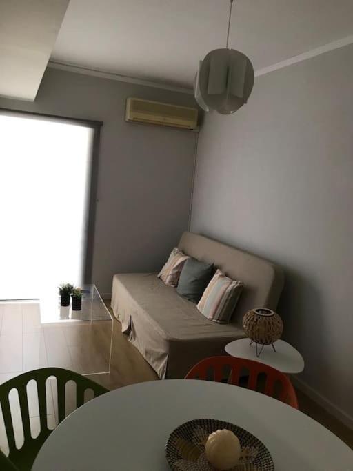 Apartamento Kyparissia Cozy Flat - 5Mins Walking From Beach Exterior foto